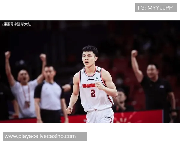 广东队夏季续约在即再次寻求引进陈国豪助力球队重建